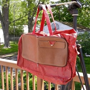 RARE GUCCI CARY COLLECTION COLD AWAY TORE